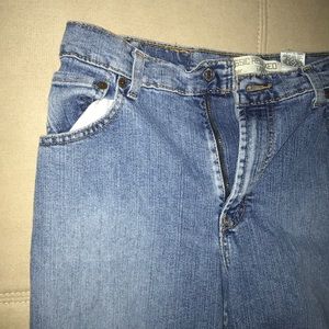 Levi bootcut jeans